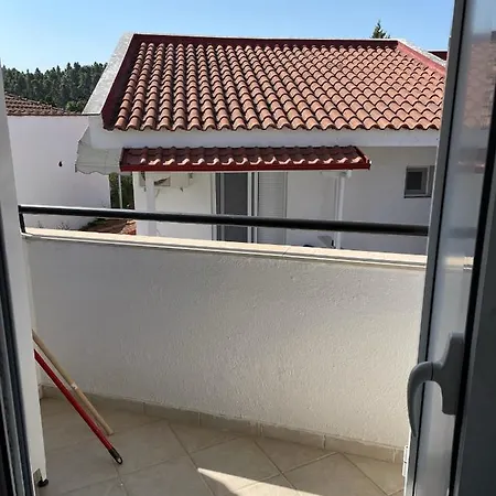 דירה Fenia's House